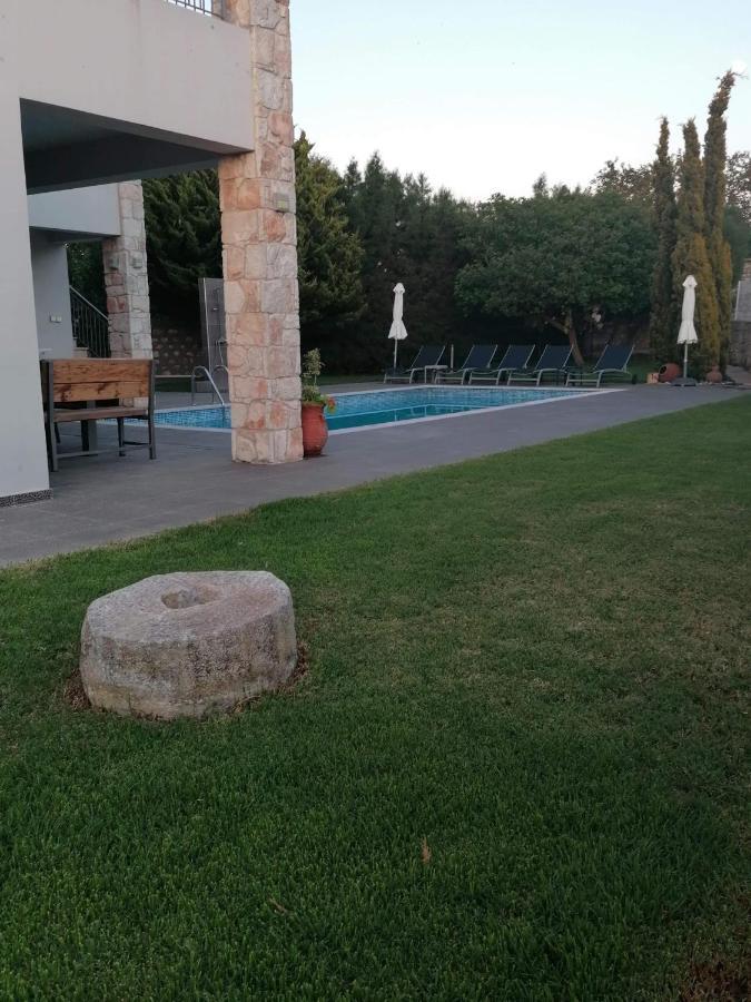 Villa Angela Dhrousha エクステリア 写真