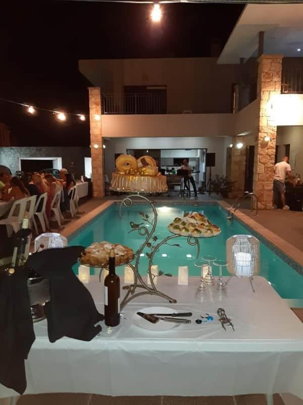 Villa Angela Dhrousha エクステリア 写真